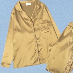 Taylor Swift Fearless Satin PJS